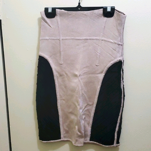 WILFRED - BODYCON MID LENGTH SKIRT - Picture 1 of 6